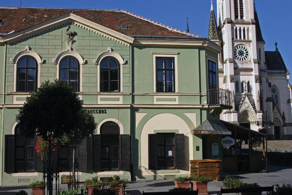Kőszeg Arany Strucc Hotel المظهر الخارجي الصورة